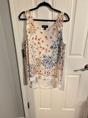 Karen Kane Floral Tank Top in Cream & Blue - Size L - Romantic and Whimsical